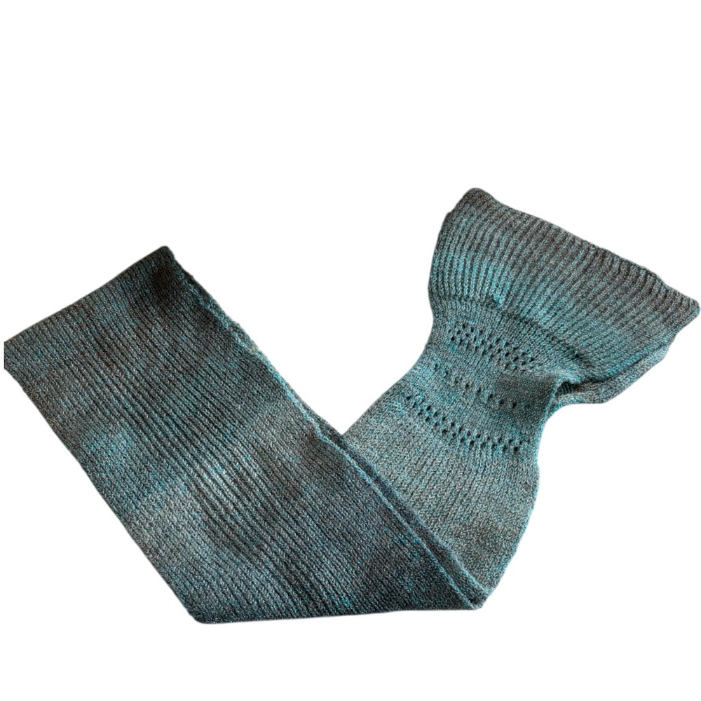 COLDWATER CREEK NWT Fishtail Knit Scarf in Blue/Gray— NWT!!!
